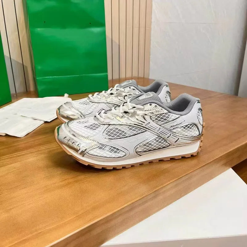 2026 Breathable Sports Shoes High Quality Stylish Unisex Casual Men and Women Sneakers New Style Designer Walking Style Shoes