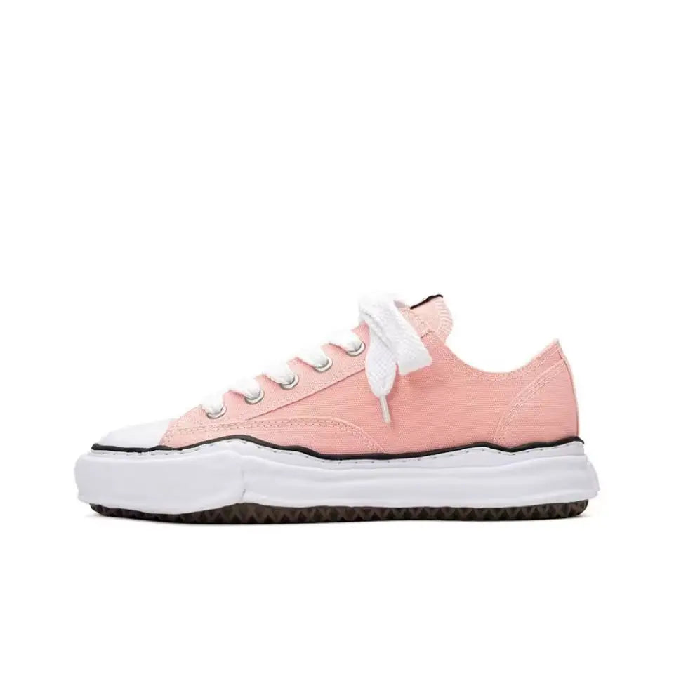 Men's Designer High Quality Chunky Sneakers with Lace-up Closure Mesh Lining Fashionable and Trendy