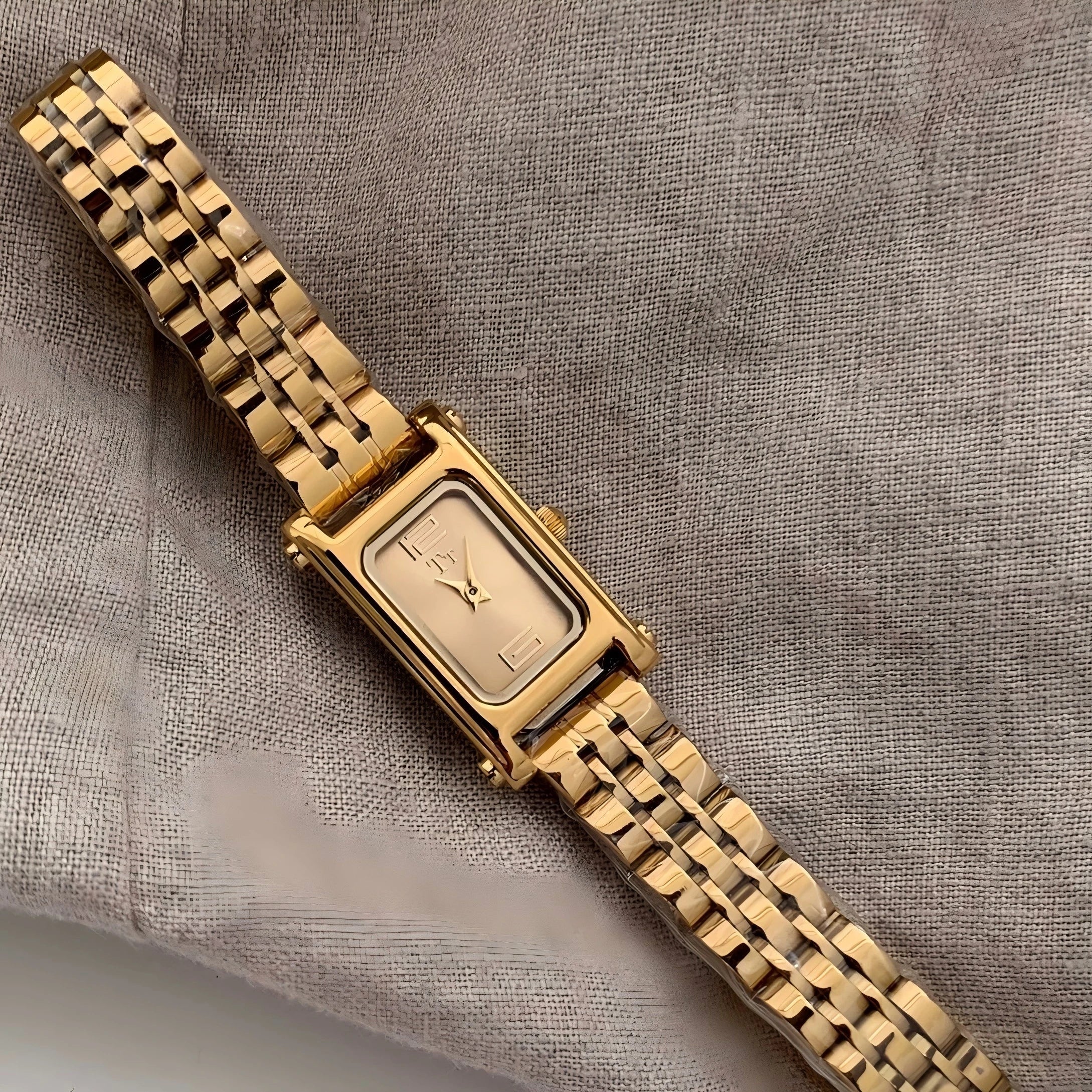 Wholesale of New Niche Light Luxury Vintage Womens Watches With a Chinese Style High-end Foreign Trade and Quartz Watch