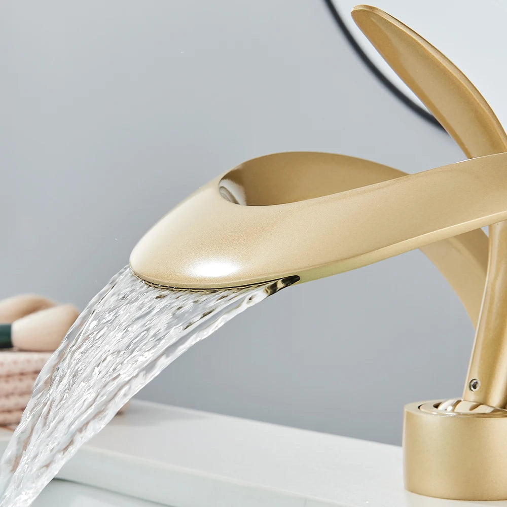 Matte Black Bathroom Basin Faucet Brass Single Handle Waterfall Mixer Tap Modern Style Hot Cold Water Sink Mixer Crane
