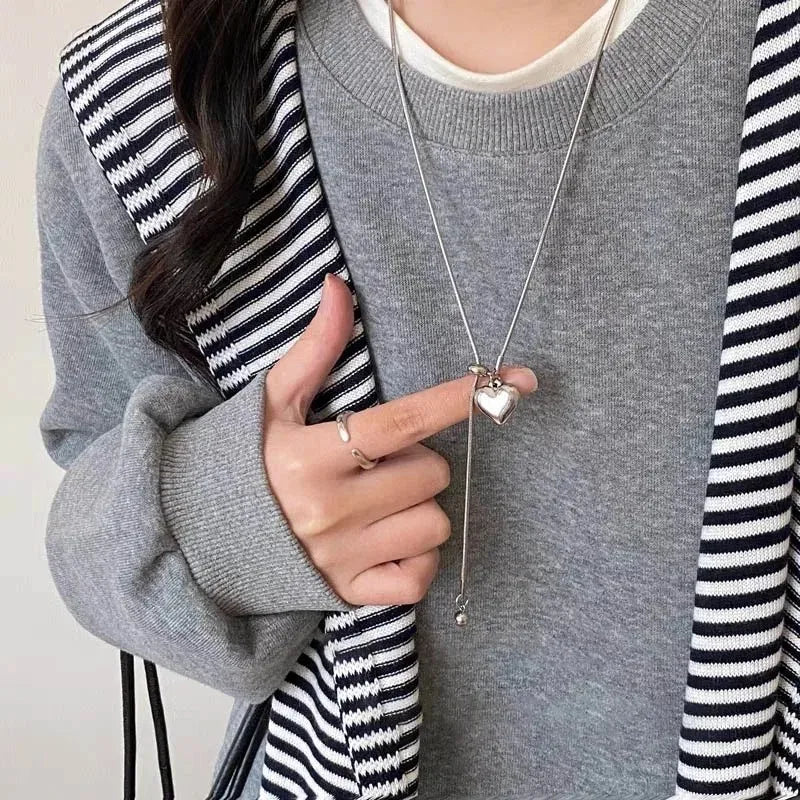 Retro Alien Irregular Baroque Pearl Pendant Necklace for Women Vintage Green Black Crystal Bead Long Necklace Neck Chain Jewelry