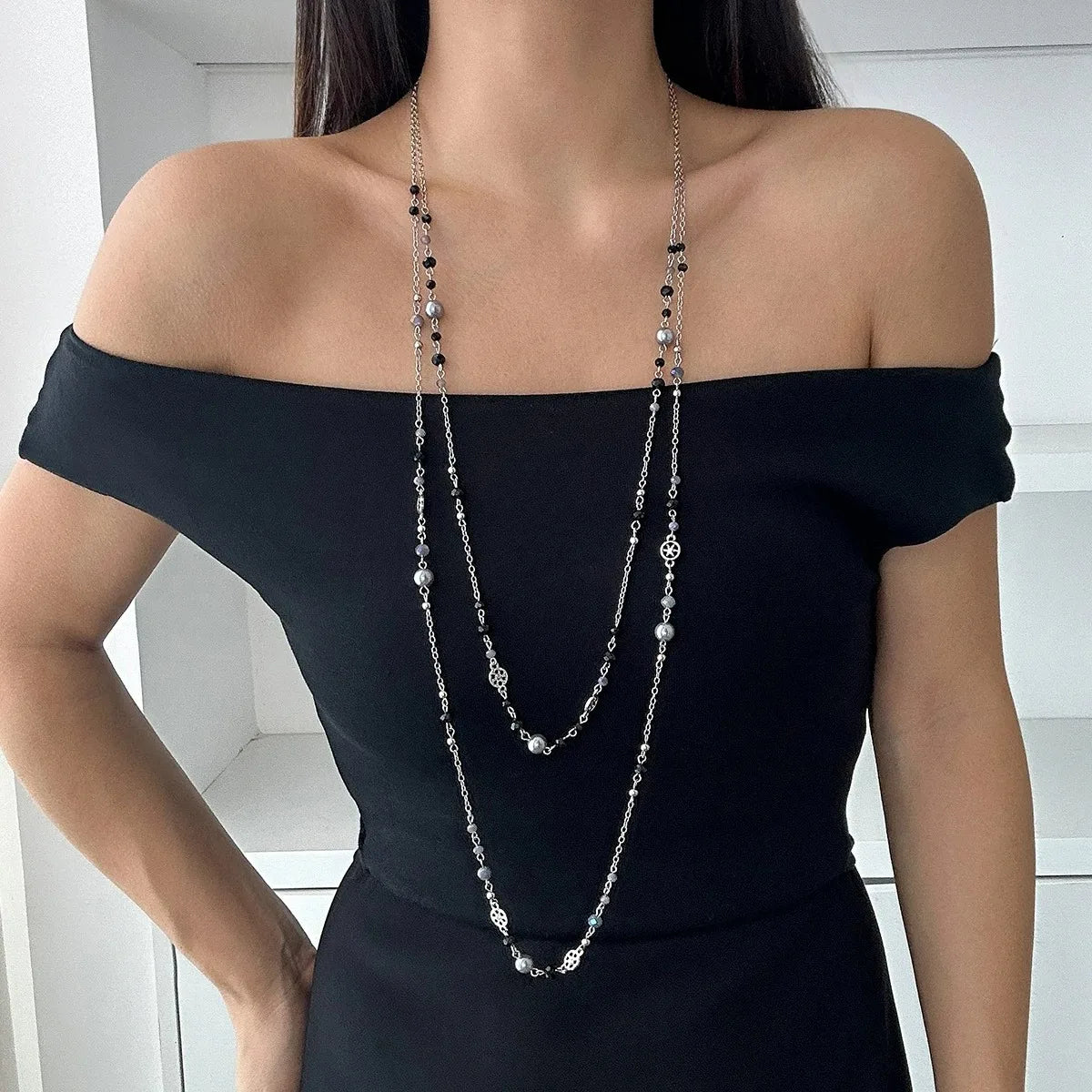 Retro Alien Irregular Baroque Pearl Pendant Necklace for Women Vintage Green Black Crystal Bead Long Necklace Neck Chain Jewelry