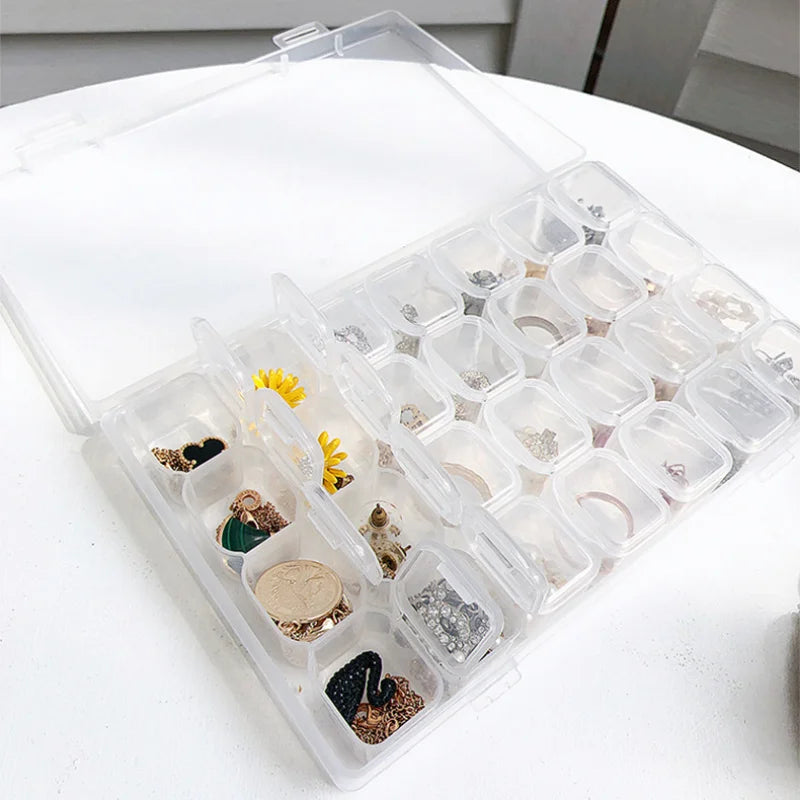 28-Grid Plastic Jewelry Storage Box, Organizer Case for Necklaces, Earrings, Rings