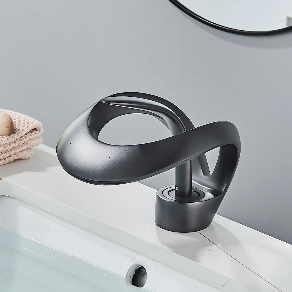 Matte Black Bathroom Basin Faucet Brass Single Handle Waterfall Mixer Tap Modern Style Hot Cold Water Sink Mixer Crane