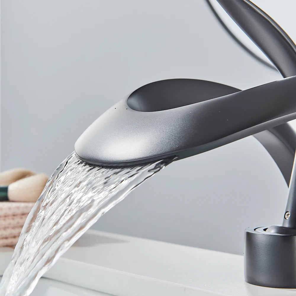 Matte Black Bathroom Basin Faucet Brass Single Handle Waterfall Mixer Tap Modern Style Hot Cold Water Sink Mixer Crane
