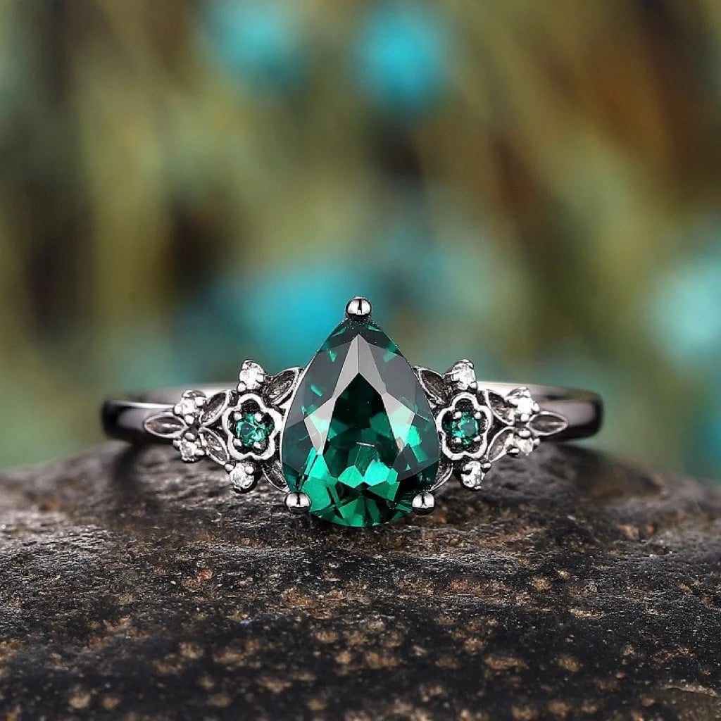 Luxury Gun Black Cubic Zircon Ring Creative Vine Ring Classic Wedding New Dazzling Ladies Accessories Jewelry