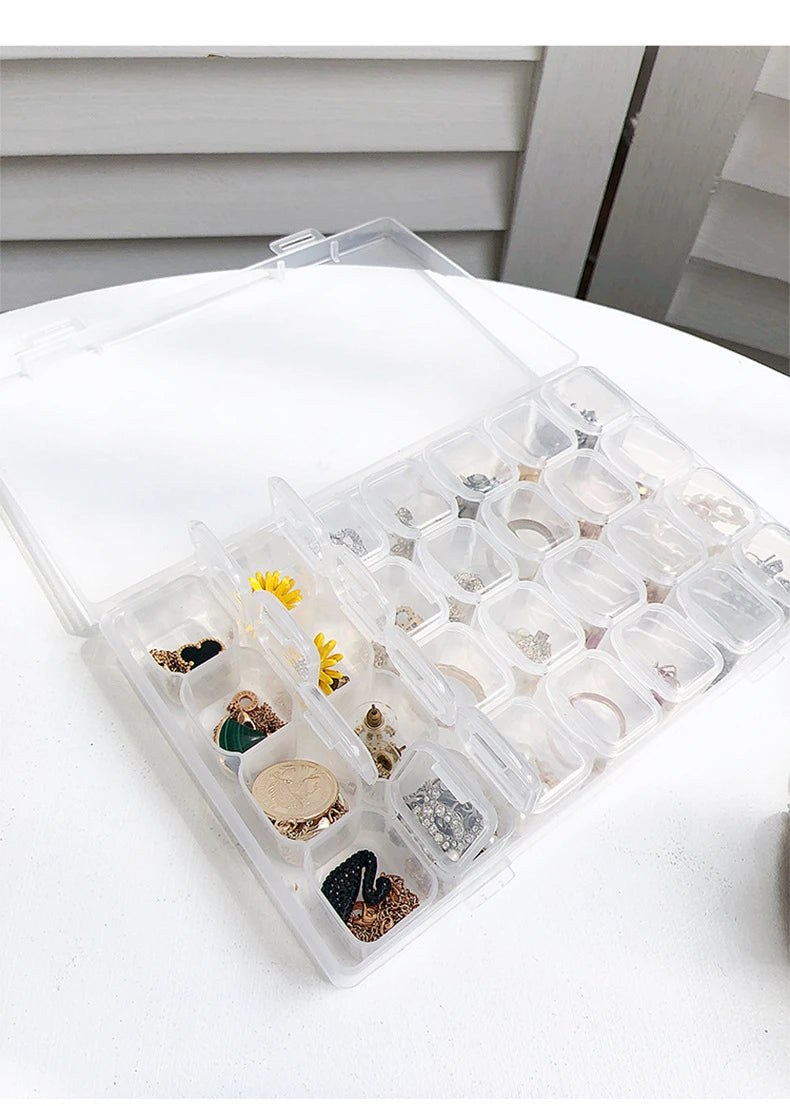 28-Grid Plastic Jewelry Storage Box, Organizer Case for Necklaces, Earrings, Rings