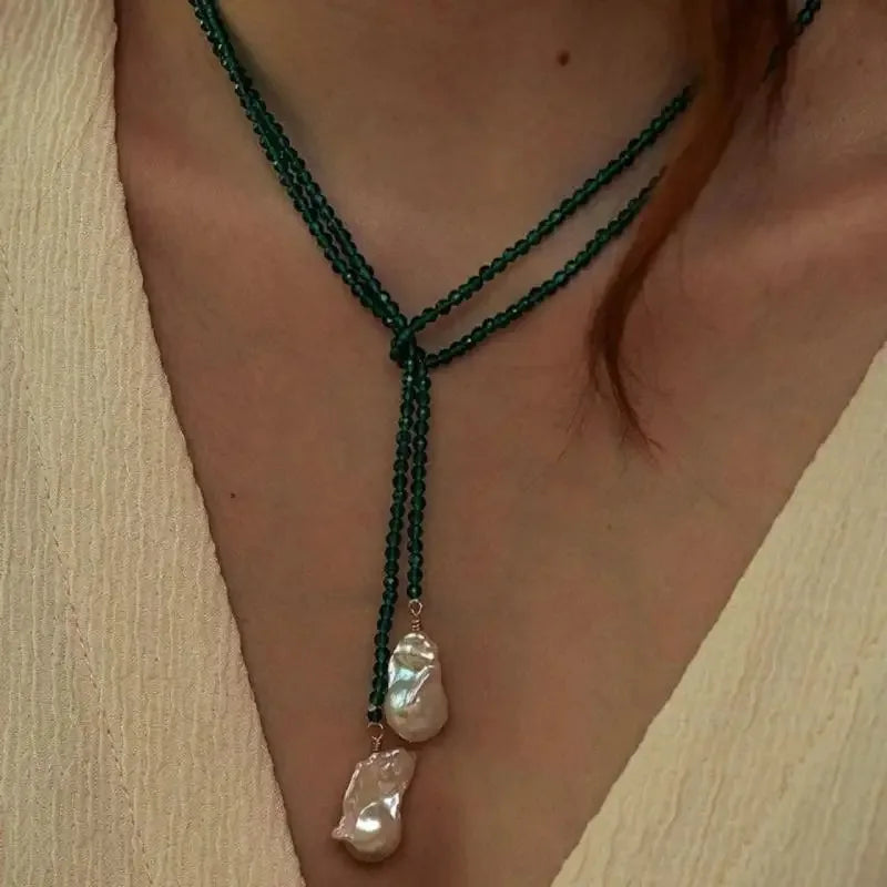 Retro Alien Irregular Baroque Pearl Pendant Necklace for Women Vintage Green Black Crystal Bead Long Necklace Neck Chain Jewelry