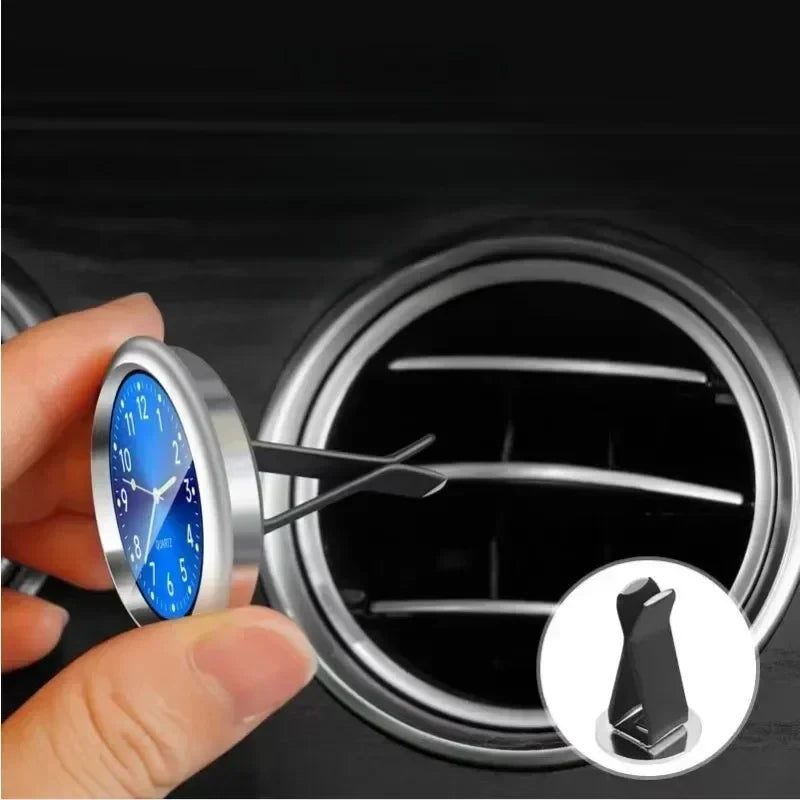 Mini relógio luminoso para painel de carro, relógio digital universal de quartzo em ornamento automático para acessórios