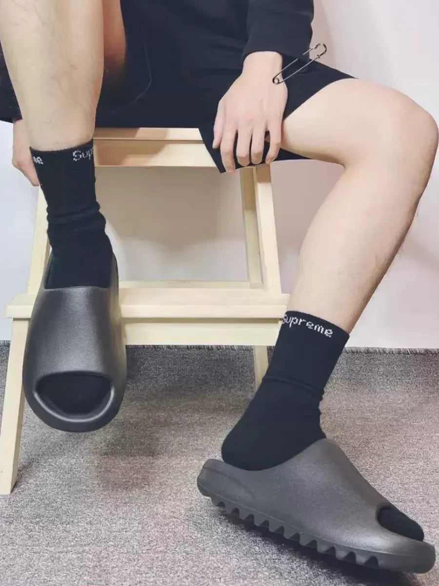 Summer Women Slippers Men Sandals Casual Beach Shoes Soft Bottom Slides Thick Platform EVA Anti-Slip Home Slippers