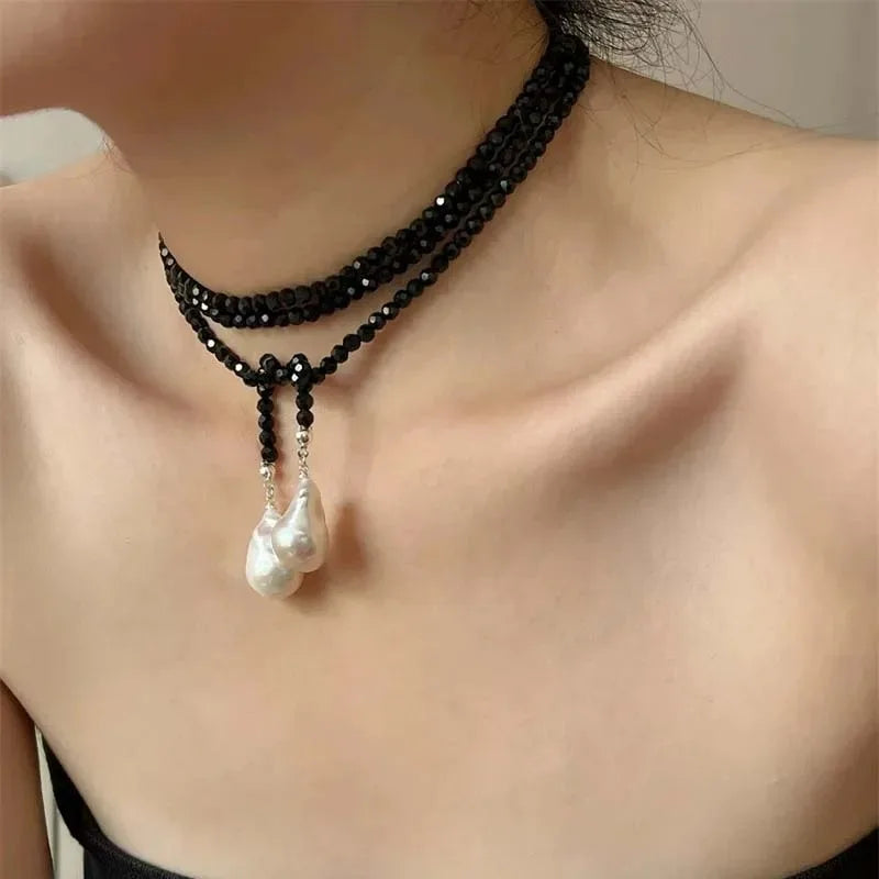 Retro Alien Irregular Baroque Pearl Pendant Necklace for Women Vintage Green Black Crystal Bead Long Necklace Neck Chain Jewelry